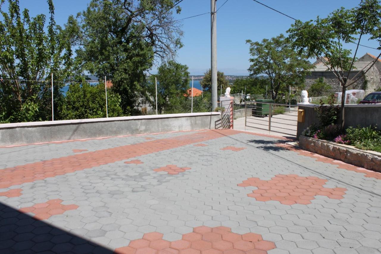 Apartments With A Parking Space Tkon, Pasman - 6216 Exterior photo